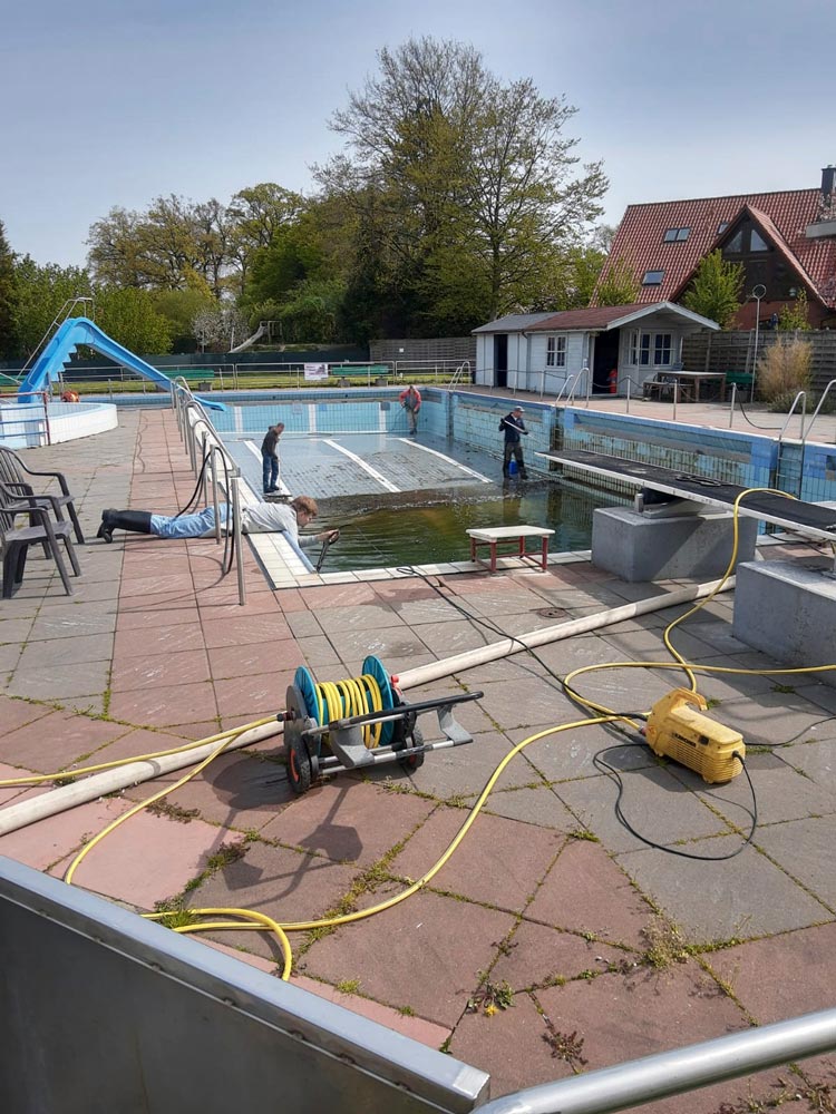 Fritz-Homann-Bad-06-21